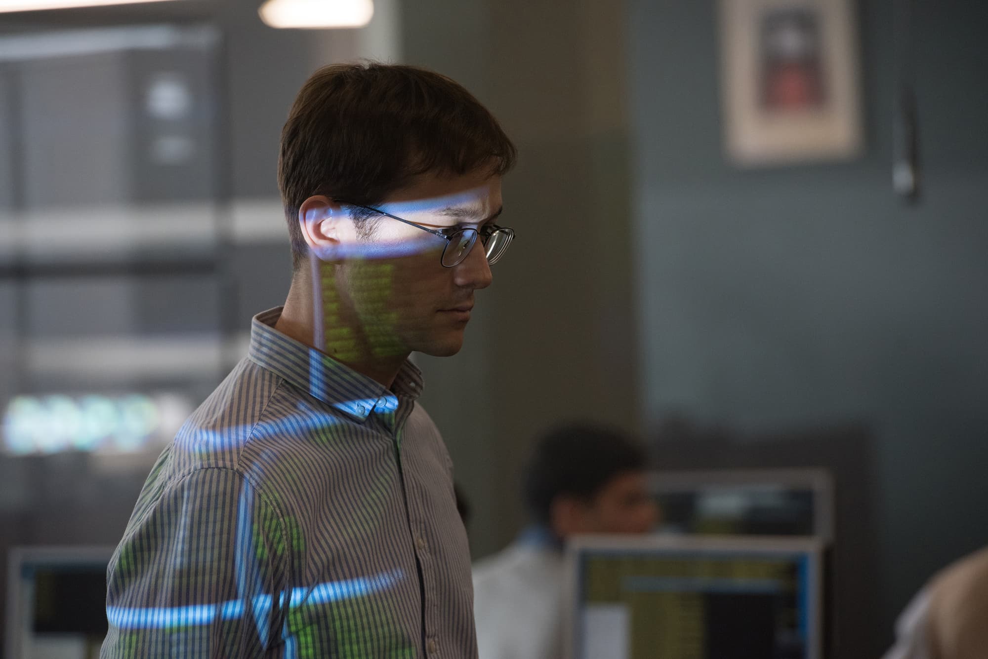 37. Snowden 2016 Biographical Thriller